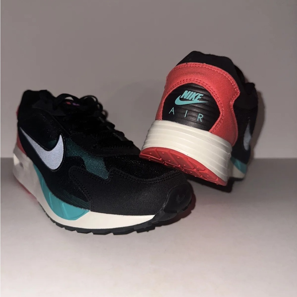 Nike Air Max Solo - Picture 4 of 4